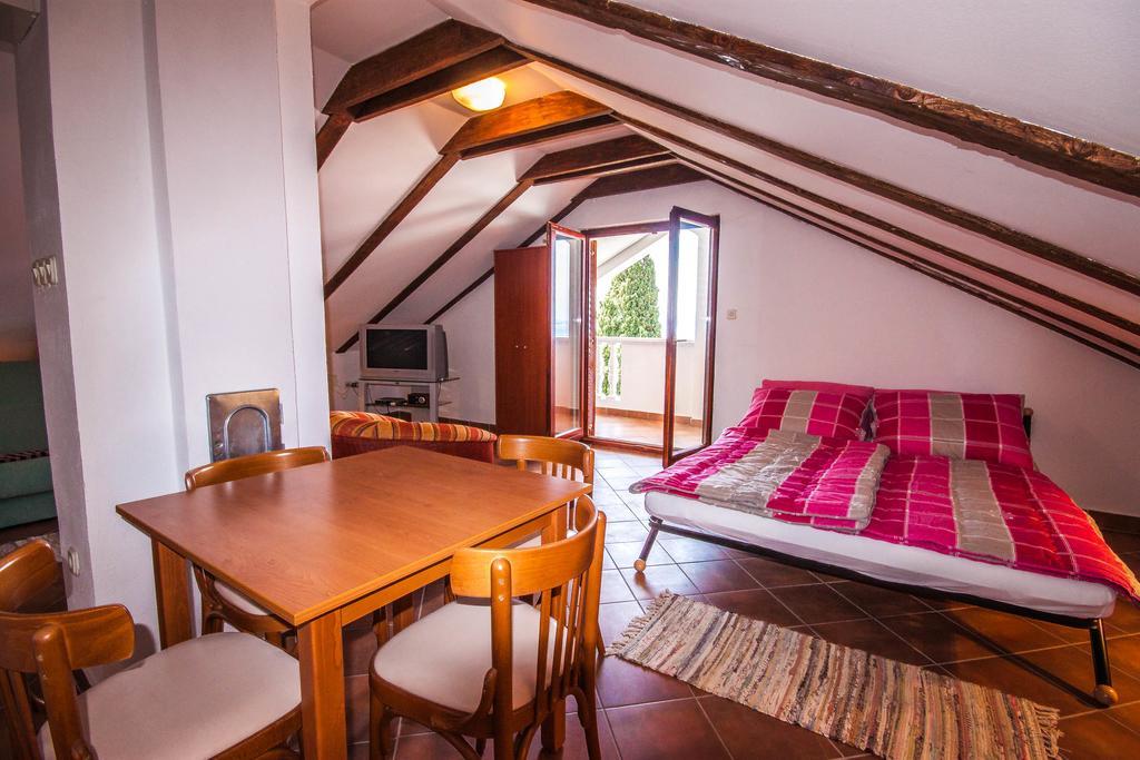 Apartman Joso Diklo Exterior photo